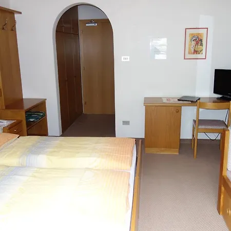 Отель Elisabeth Мерано