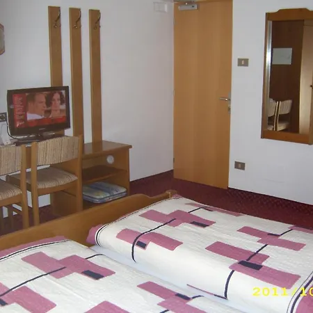 Elisabeth Отель 3*